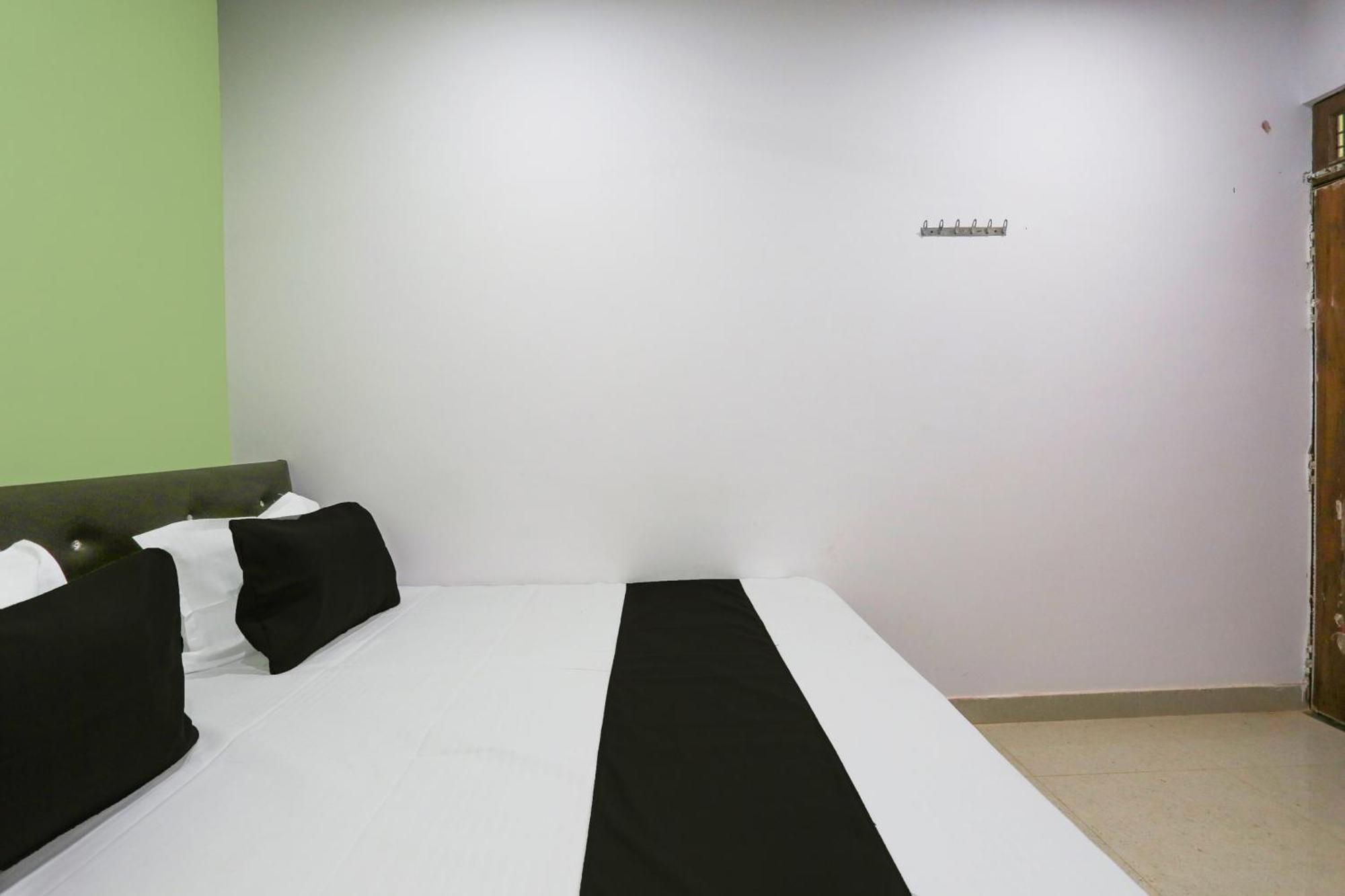Hotel O V R 3*